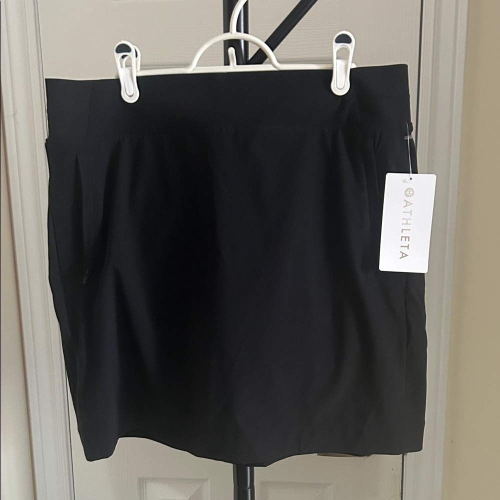 Athleta Brooklyn skort 16”